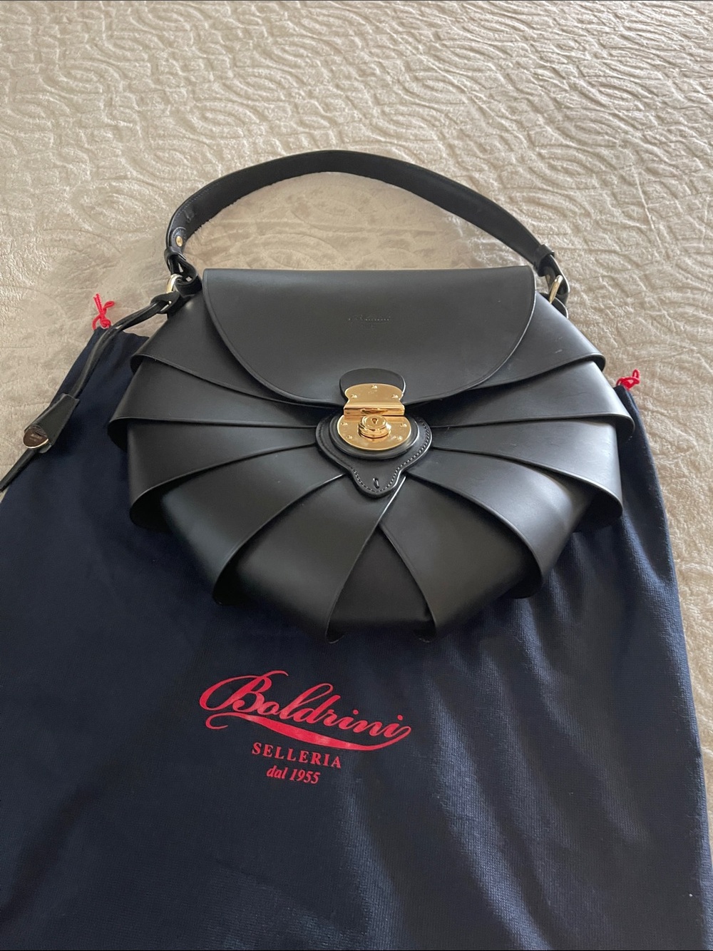 NEW Boldrini Black Leather Petal-Detail Shoulder Bag with Gold-Tone Lock